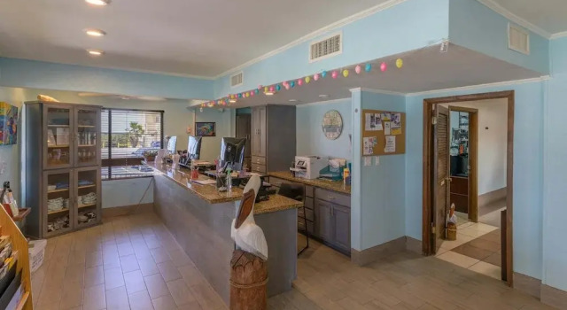 Modern 3br Condo Sleeps 6 Near Beach 3 Bedroom Condo