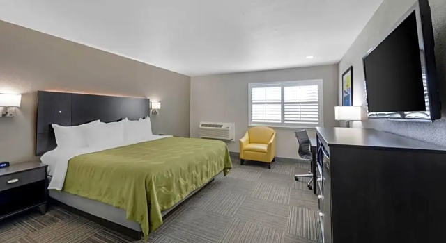 Номер Standard Quality Inn Kettleman City near Hwy 41