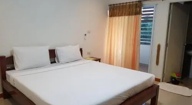 SB Mansion, Varaa Hotelli Hotellit North-Eastern Thailand pysäköinnillä, Pysäköinti