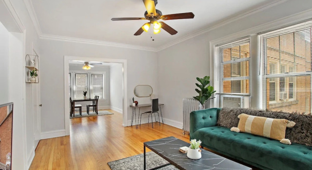 Deluxe 1BR Apt in a Ravenswood