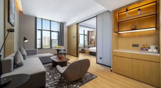 Люкс Premium Park inn by Radisson NanchangChengbi Lake Lishan Subway Station