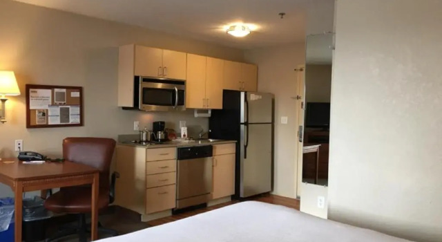 Четырёхместный люкс Candlewood Suites Watertown Fort Drum by IHG