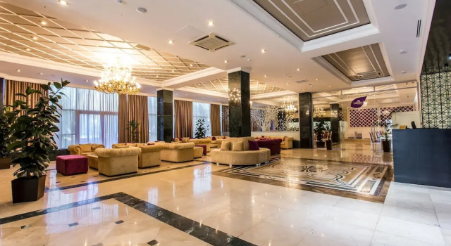 Golden Mir Hotel & Spa