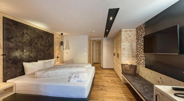Апартаменты Hotel des Alpes