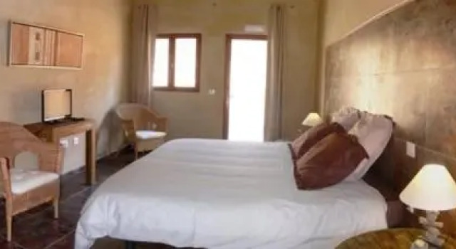 finca serena, Đặt Khách sạn Castilblanco Tây Ban Nha