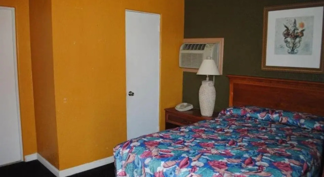 Одноместный номер Standard Atlantic Economy Inn