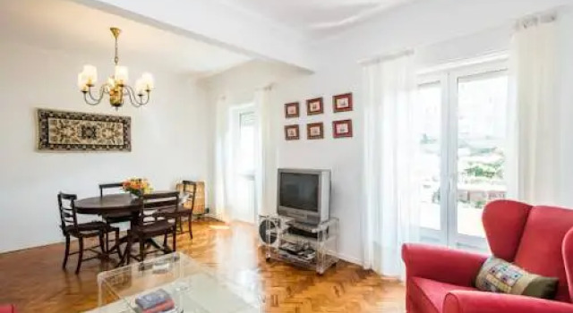Shortstayflat Spacious Apartment - Graça