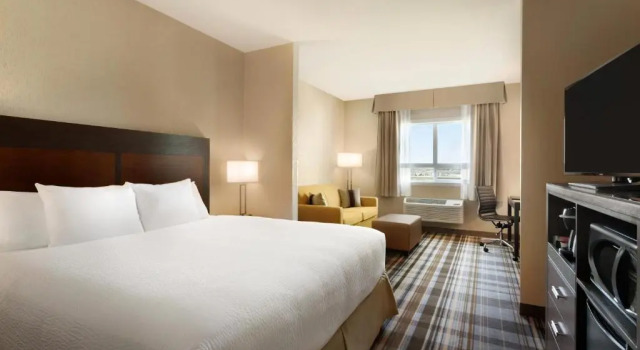Номер Deluxe Fairfield Inn & Suites by Marriott Airdrie
