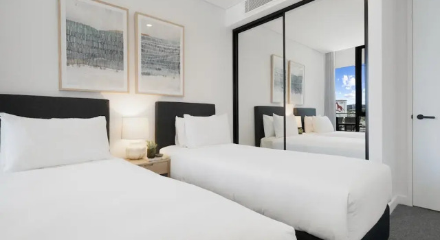 Апартаменты Spacious 2-bed Apartment With Rooftop Views