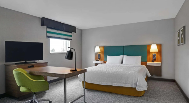 Двухместный люкс Hampton Inn & Suites Belleville