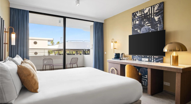 Двухместный номер Deluxe The Rif At Mangrove Beach Corendon Curacao All-Inclusive, Curio by Hilton