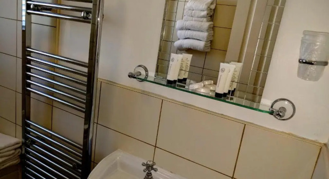 Трёхместный номер Standard Smiths Hotel