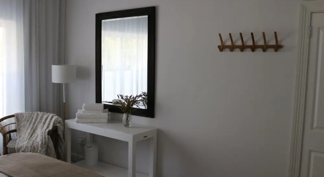 Camps Bay Holiday Home - Walk to the Beach, Забронировать Дом для отпуска Коттеджи Cape Peninsula, Коттедж