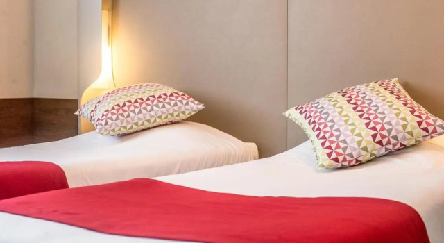 Четырёхместный семейный номер Standard ibis Styles Bordeaux Centre Gare