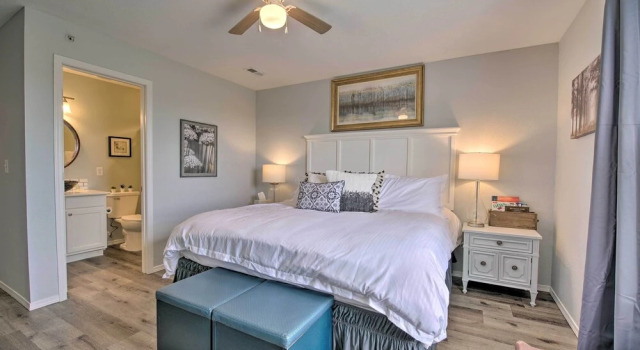 Cheerful Condo: Patio, 2 Mi to Branson Strip!, Забронировать Отель Отели Table Rock Lake с парковкой, Парковка