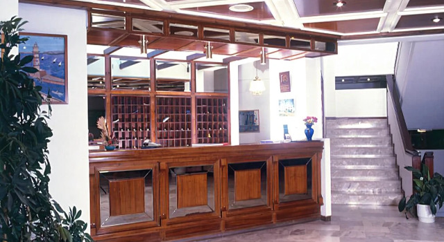 Elena Beach, Забронировать Отель Отели Ханья 3 звезды, 3*