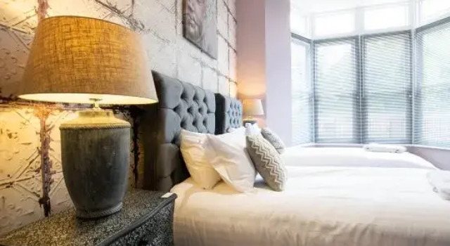 Your Apartment | Bristol Rowan Tree - No.4, Забронировать Апартаменты/квартира Апартаменты Бристоля, рядом с We The Curious, Апартаменты/квартира