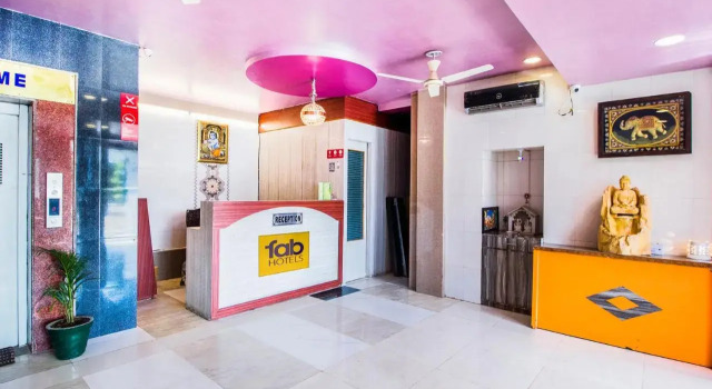 FabHotel Airport Residency, Забронировать Отель Отели штата Раджастхана с парковкой, Парковка
