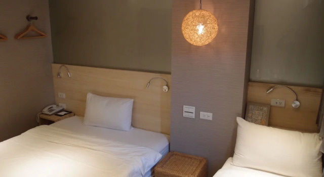 O podwyższonym standardzie dwuosobowy pokój Bayman Hotel
