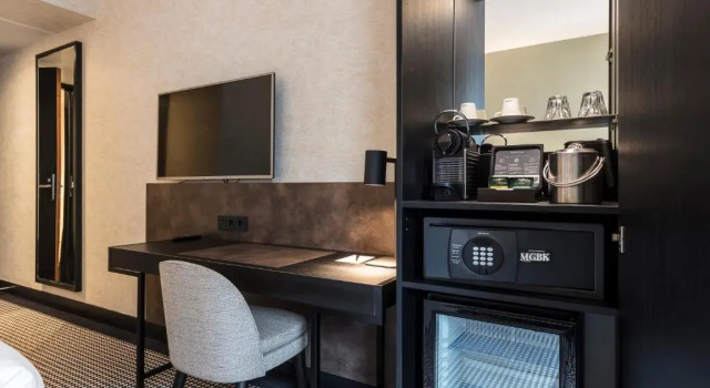 Двухместный номер Standard с видом на канал Monet Garden Hotel Amsterdam