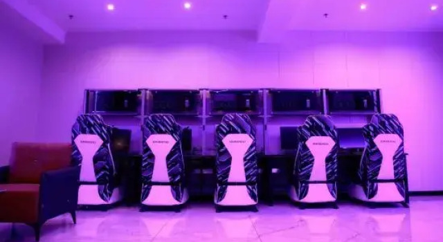 Кровать в общем номере M Guochao Hotel