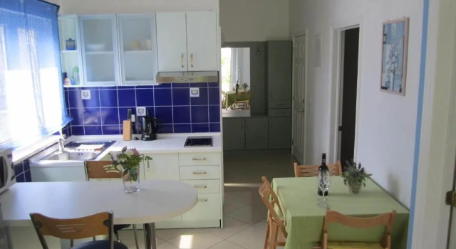Апартаменты с 2 комнатами с балконом и с видом на сад Apartments Ivandić