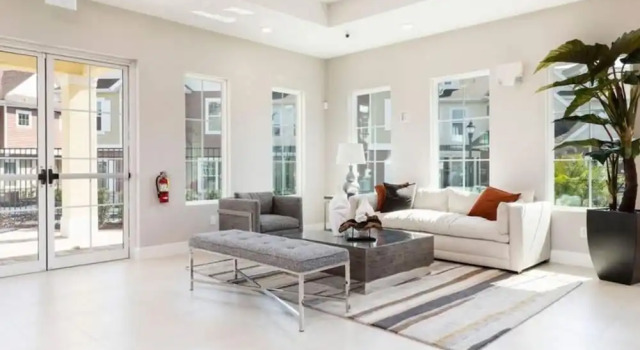 Modern 4 Bedrooms Townhouse SU2662, Rezerwuj Hotel Hotele w Kissimmee z parkingiem, Parking