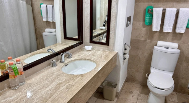Номер Standard с балконом Holiday Inn Merida by IHG