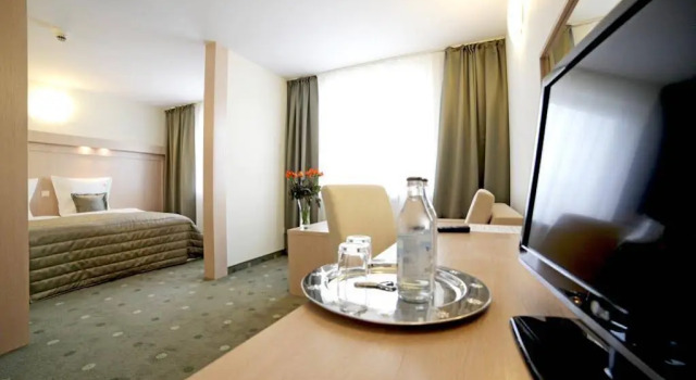 Hotel Cieplice MEDI & SPA, Забронировать Отель Отели Еленя-Гура 3 звезды, 3*
