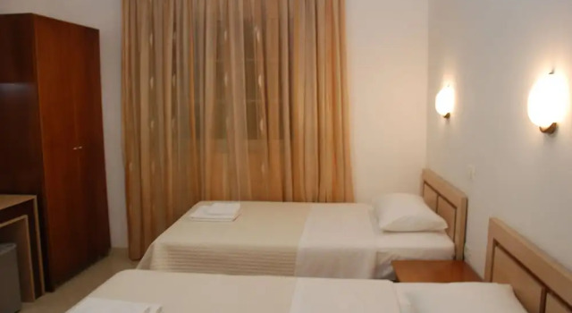 Двухместный номер Standard с балконом и с видом на сад Hotel Mano