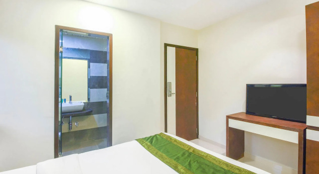 Treebo Blue Moon Powai, Забронировать Отель Отели штата Махараштры 3 звезды, 3*