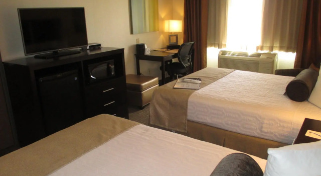 Четырёхместный номер Standard Best Western Plus the Four Corners Inn