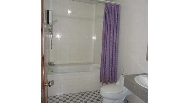 Thien Phat Y Hotel, Забронировать Отель Отели провинции Хошимина с парковкой, Парковка