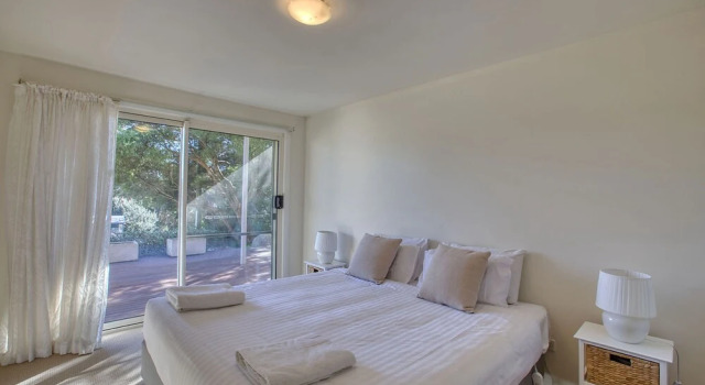 Коттедж Seaview Apartment
