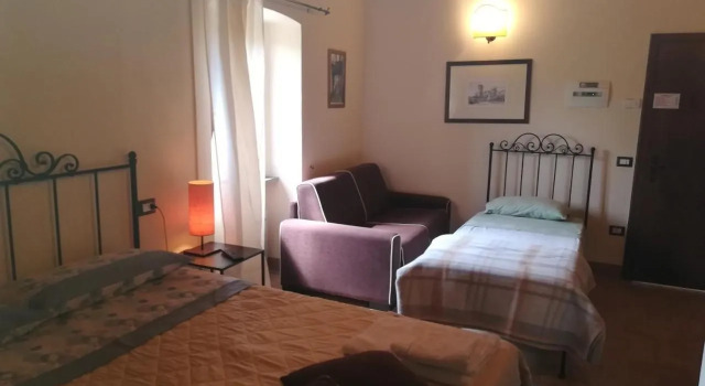CASALE SAN FORTUNATO, Book Hotel Spello Umbria