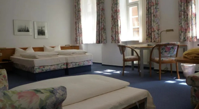 Трёхместный номер Standard Hotel am Rathaus