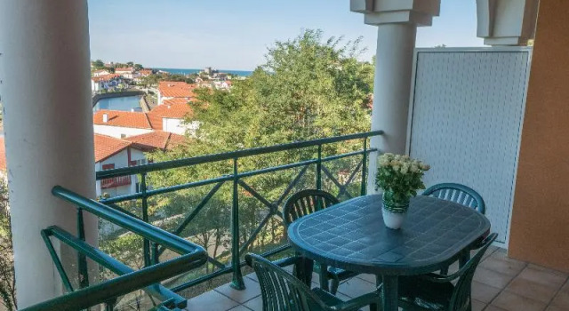 Апартаменты c 1 комнатой с красивым видом из окна Résidence Mer & Golf Soko-Eder