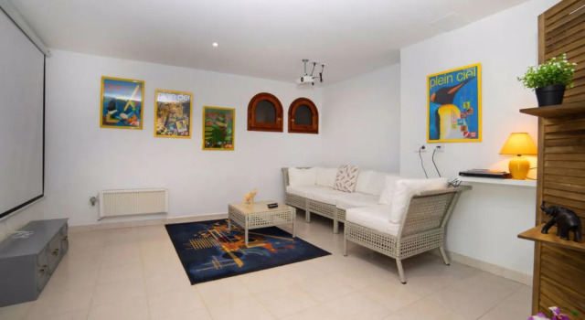 Holiday Home La Grippiere, Забронировать Апартаменты/квартира Отели Кальпе с бассейном, Бассейн