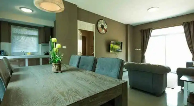 Teeta Home For Rent, Забронировать Отель Отели Районг с парковкой, Парковка