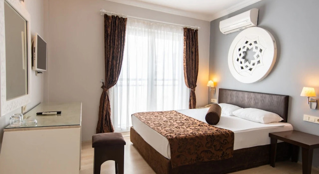 Номер Economy Side Royal Paradise