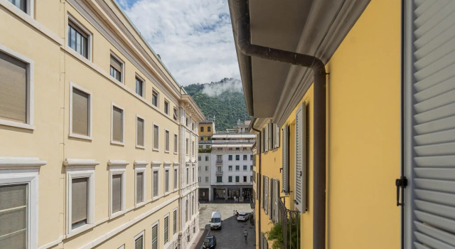 Via Vitani Piano  2 in Como, Забронировать Отель Комо Озеро Комо, рядом с Como Cathedral
