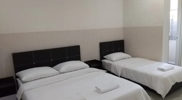 New and Classic Homestay 2 Storey House, Забронировать Отель Каджанг Селангор