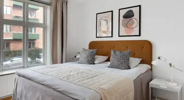 Апартаменты Constantin - Chic 2-bdr Apt With Balcony
