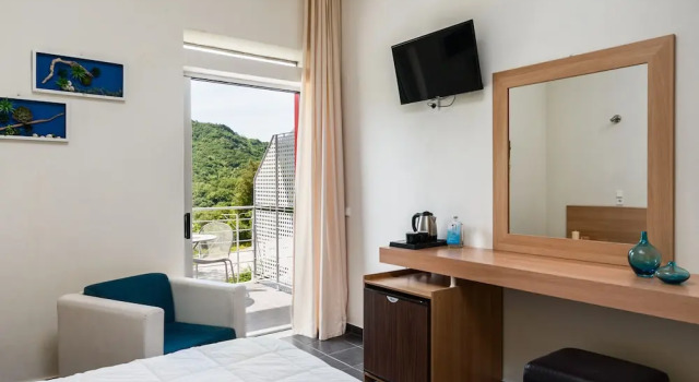 Двухместный номер Standard с балконом Gefiri Plakas Hotel, Tzoumerka