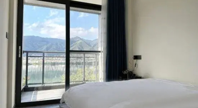 Люкс с 3 комнатами с видом на озеро Xinyue Lake View Homestay (Xinghu Scenic Spot)