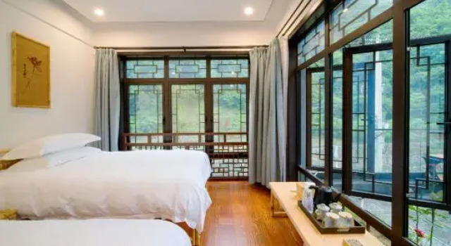 Люкс Luoman Shijia Homestay
