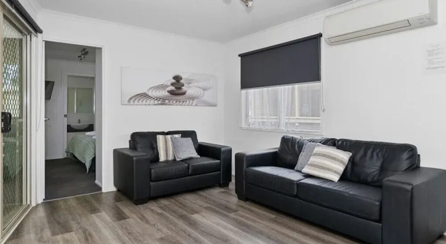Двухместный номер Standard с 2 комнатами с балконом BIG4 Tiny Away Stay - Seymour Riverside