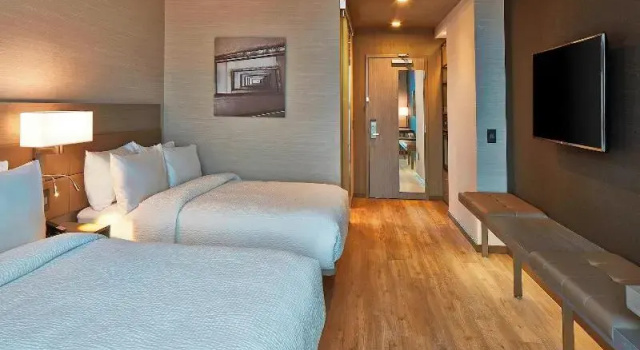 Четырёхместный номер Standard AC Hotel by Marriott Columbus Dublin