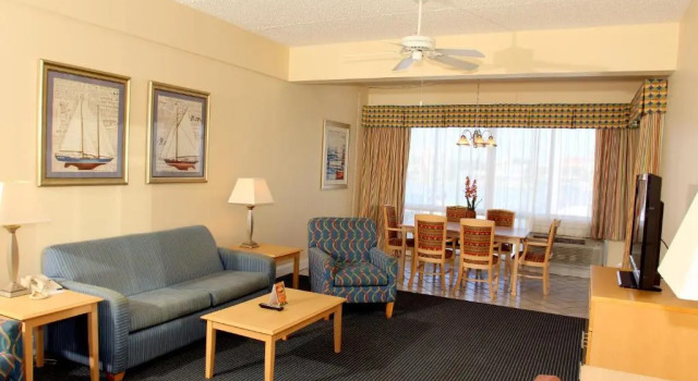Люкс Chart House Suites on Clearwater Bay