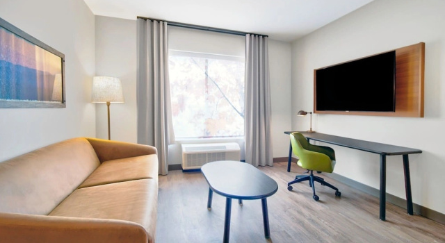 Шестиместный люкс Fairfield by Marriott Inn & Suites Cincinnati North West Chester